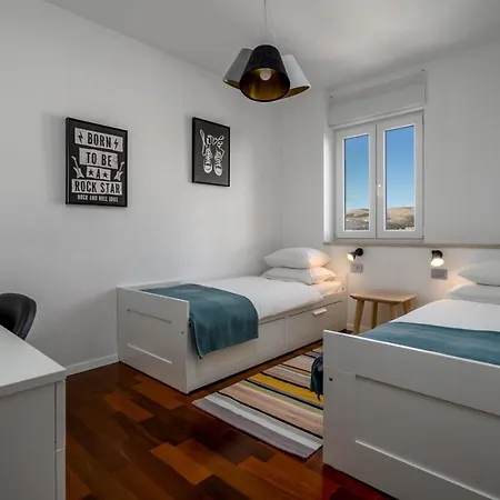 Moreta With Heated Pool, Sauna, Hot-tub * Trogir